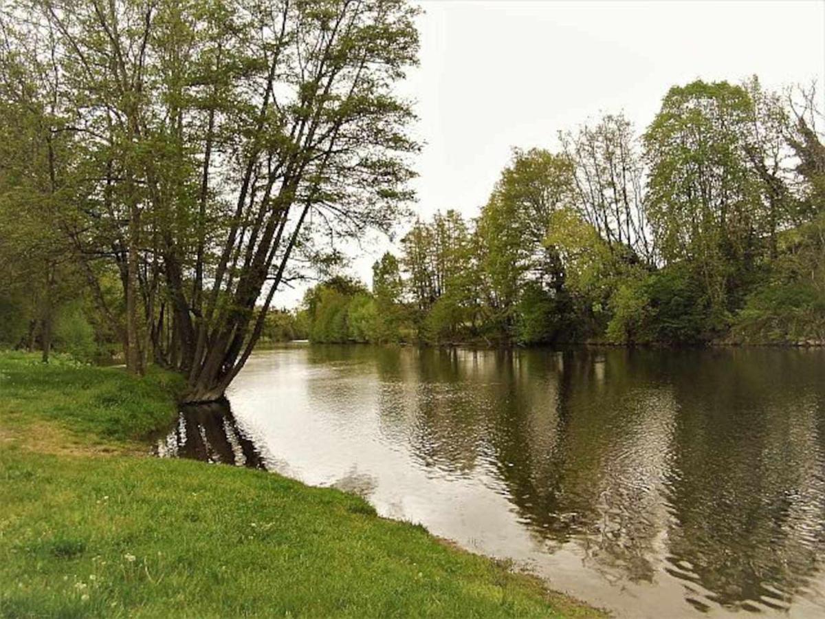 Joli Petit T4 Confortable Au Bord De Leau Vieille-Brioude ภายนอก รูปภาพ